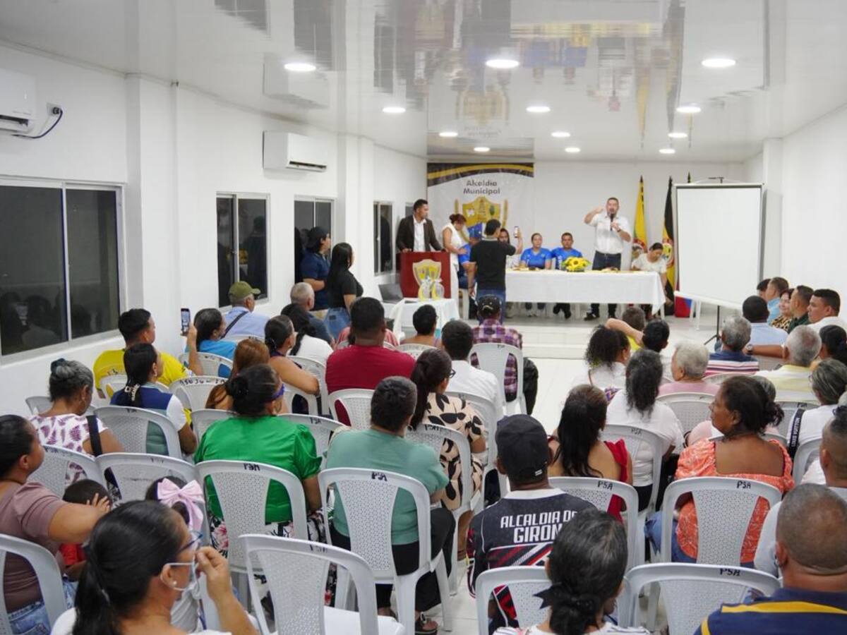SNR y Alcaldía de San Pablo entregan 103 títulos de propiedad a familias en el sur de Bolívar