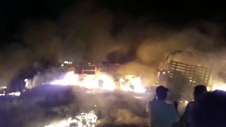 Vehículos calcinados en el Cesar.