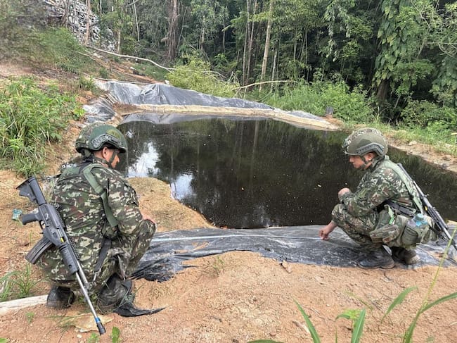 Ejército destruyó refinería ilegal del ELN en zona rural de Tibú. / Foto: Ejército Nacional.