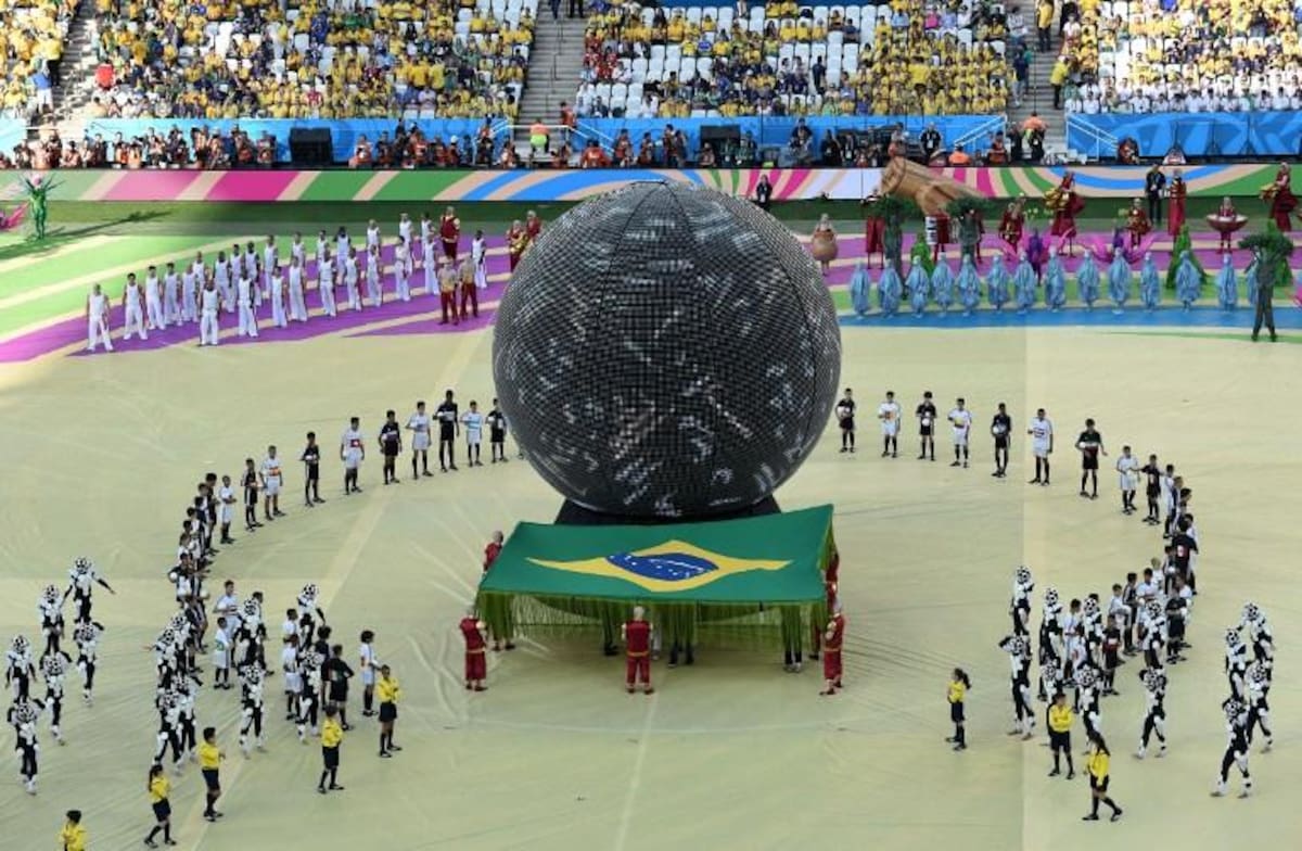 Con la actuación de Jennifer López, Pitbull y Claudia Leitte se dio inicio a la fiesta mundialista en el Estadio Itaquerao.