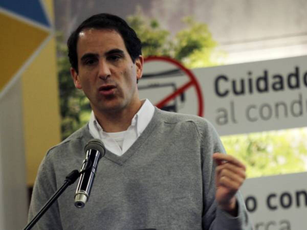 Exministro González: “Se debe dar liquidez a empresas para evitar un apagón en Colombia”