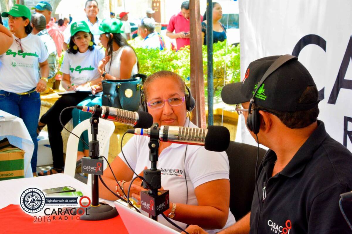 La gobernadora Oneida Pinto habló con Caracol Radio en un transmisión especial desde La Guajira.