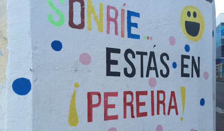 Los grafitis están en las zonas más concurridas de Pereira.