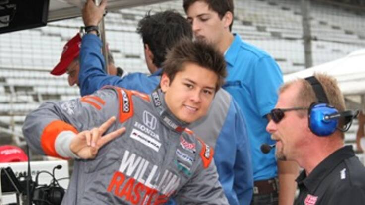 Sebastián Saavedra no terminó en Indianápolis donde ganó Dario Franchitti