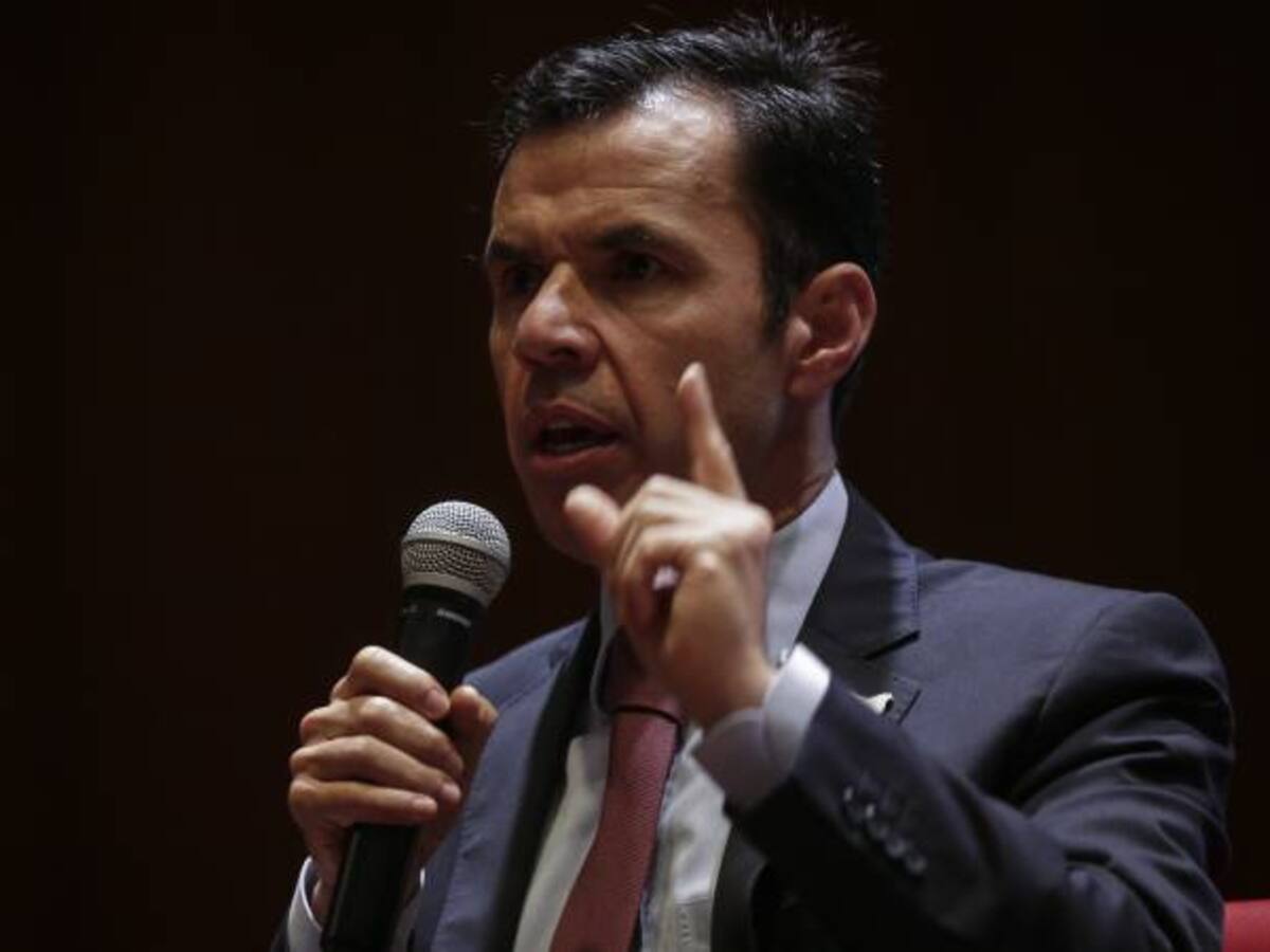 Es insensato e irracional comparar la paz con el paro camionero: Gobierno