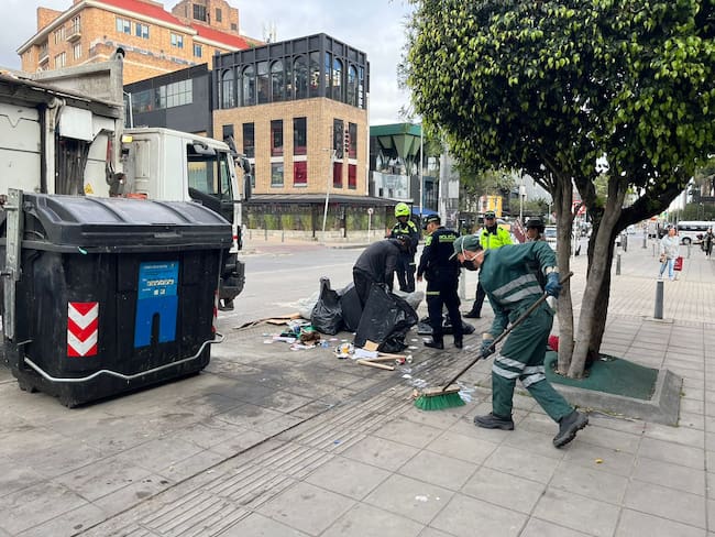 Jornadas de limpieza en Bogotá// Foto: UAESP