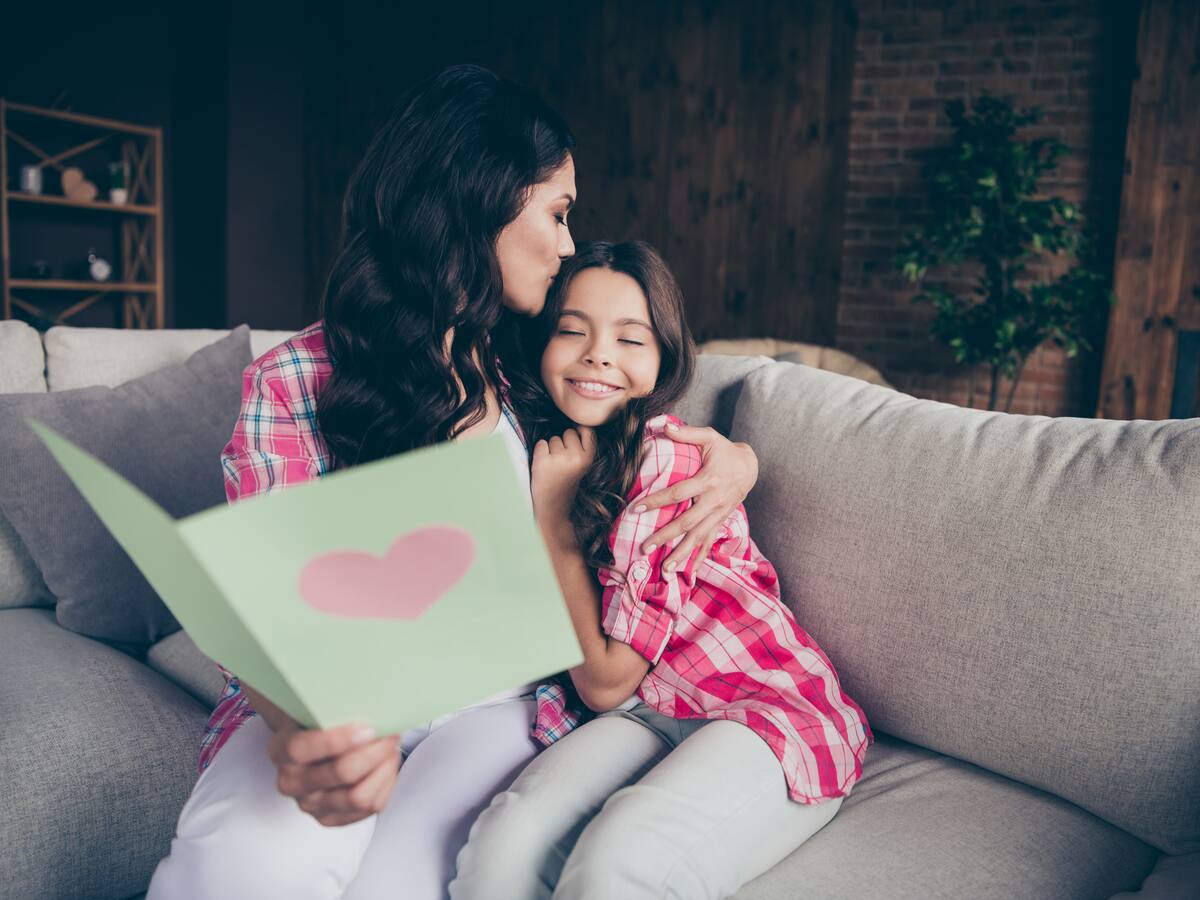 Lista con los mejores poemas y frases cortas bonitas para dedicar en el Día de la Madre