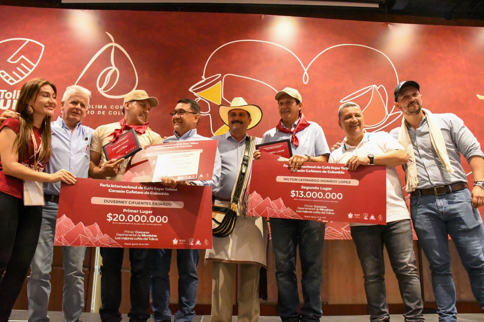 Duberney Cifuentes logró el primer puesto en el concurso de microlotes