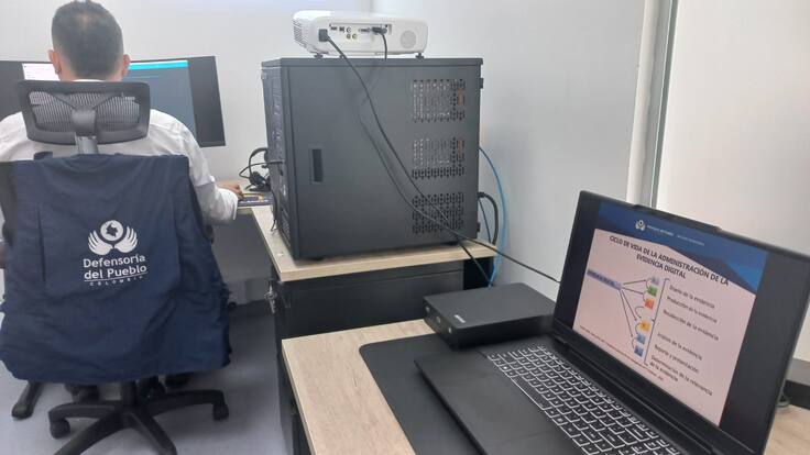 Defensor del Pueblo, Carlos Camargo