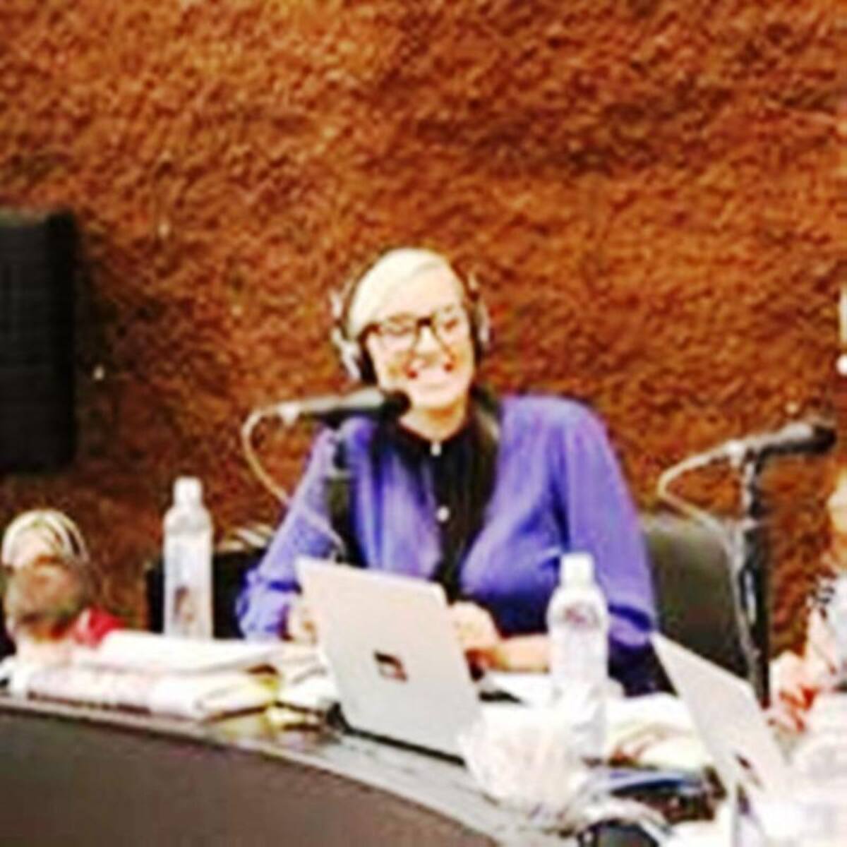 Darío Arizmendi y su equipo desde la ciudad más innovadora del mundo, mostrando lo mejor de Antioquia y sus gentes. Foto: Caracol Radio.