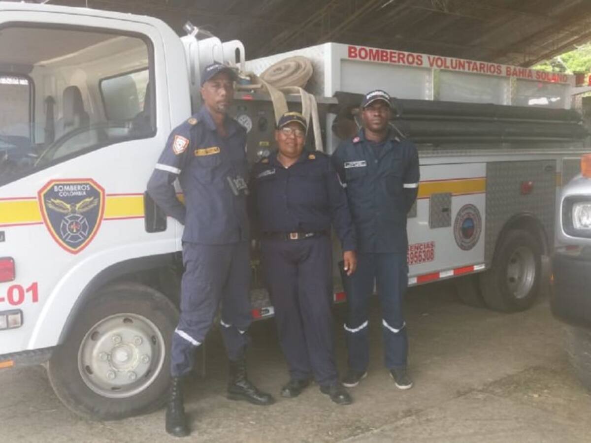 Así actúan los bomberos en Bahía Solano para prevenir las quemas