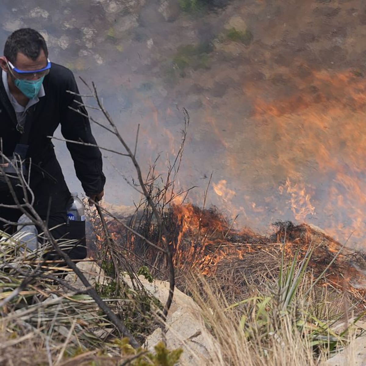 Santuario de Iguaque, en riesgo: advierte alcalde y rescatista tras expansión de incendio en Boyacá