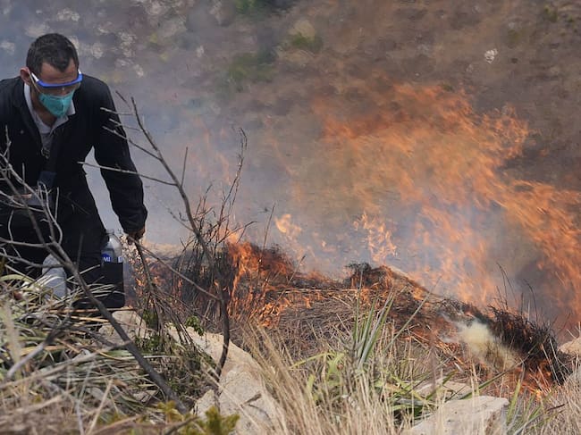 Incendio en Villa de Leyva. (Photo by Juancho Torres/Anadolu via Getty Images)
