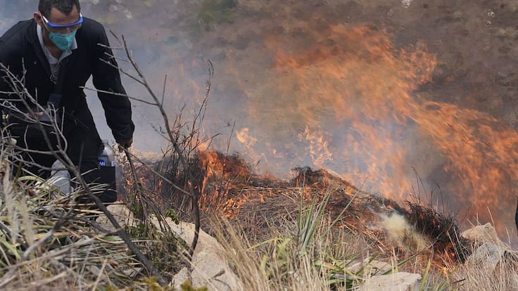 Santuario de Iguaque, en riesgo: advierte alcalde y rescatista tras expansión de incendio en Boyacá