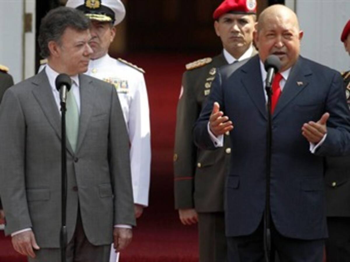 Chávez a Santos: 'no caigamos en emboscadas' tendidas a las relaciones bilaterales