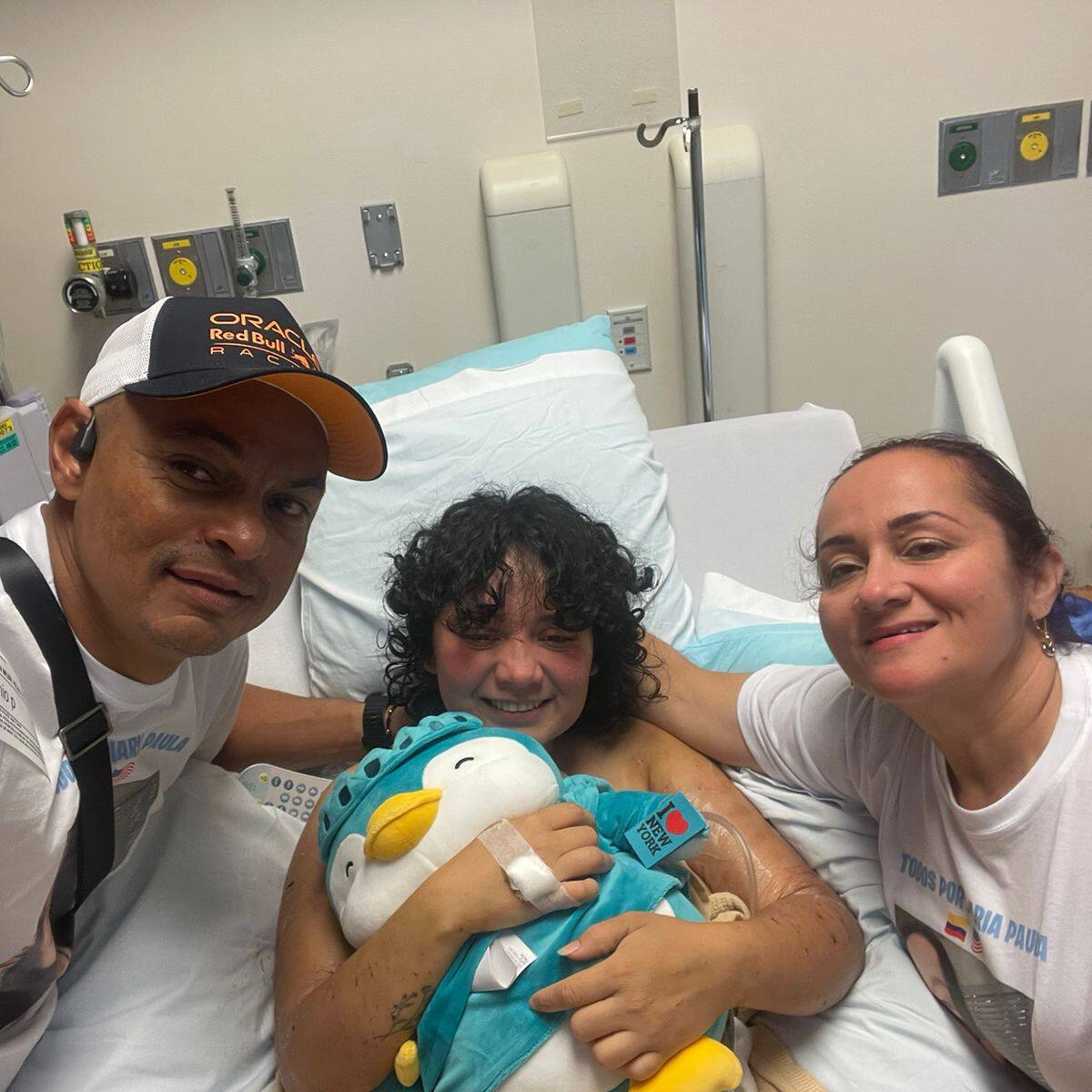 Emotivo: papás de mujer atacada por perros en USA se reencontraron con su hija