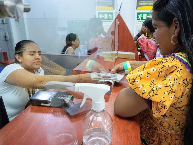 Alcaldía de Bogotá suspenderá subsidios a indígenas que retornen a La Rioja o La Florida. Foto: Integración Social.