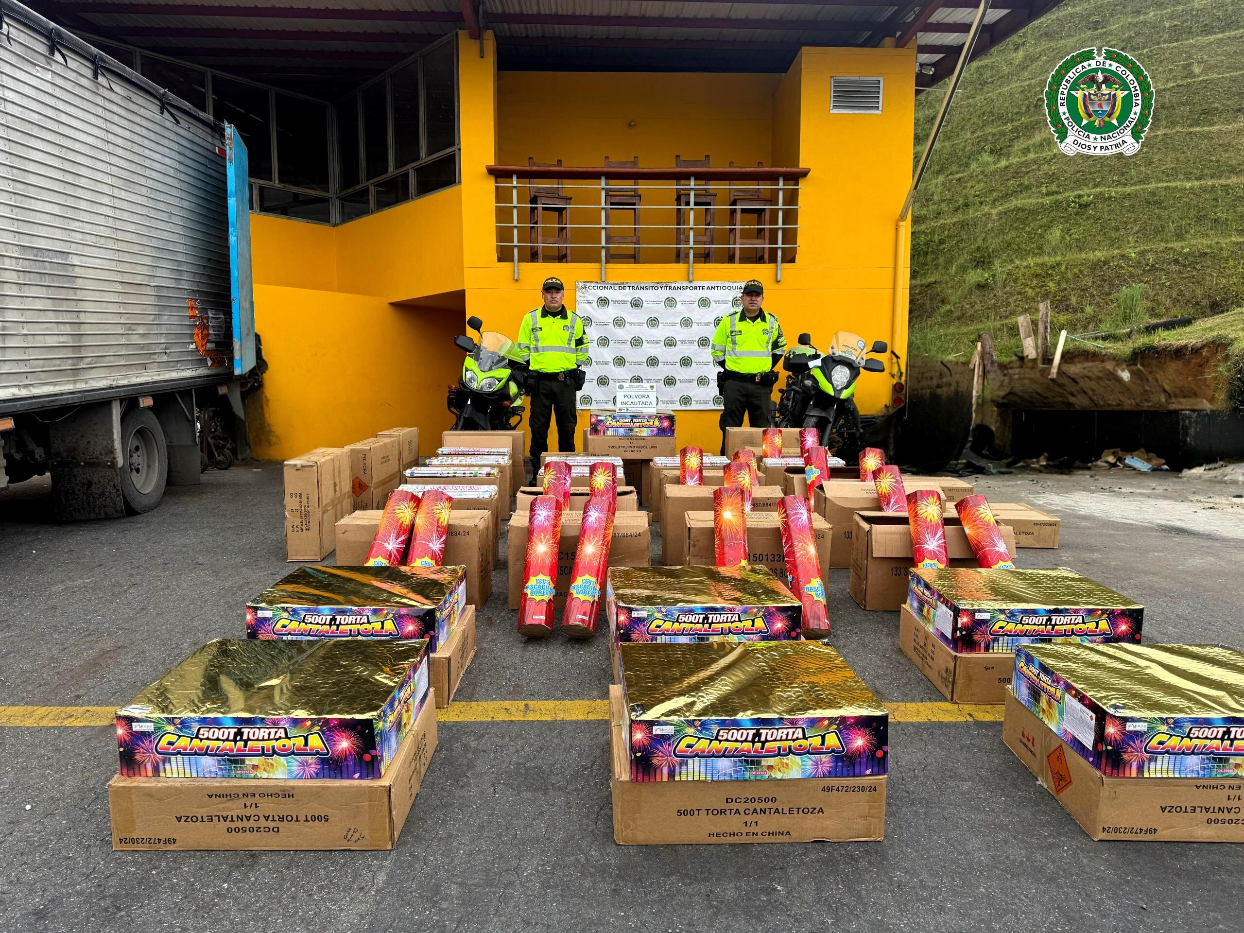 La pólvora incautada está avaluada en $90 millones, confirmaron las autoridades. Foto: Policía Antioquia.