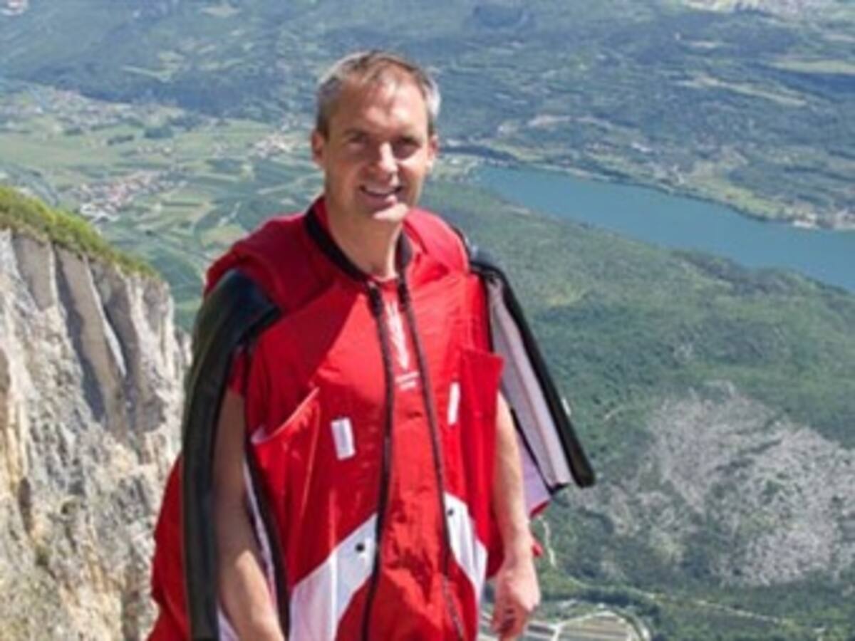 Murió el paracaidista que interpretó a Bond en la ceremonia inaugural Londres 2012