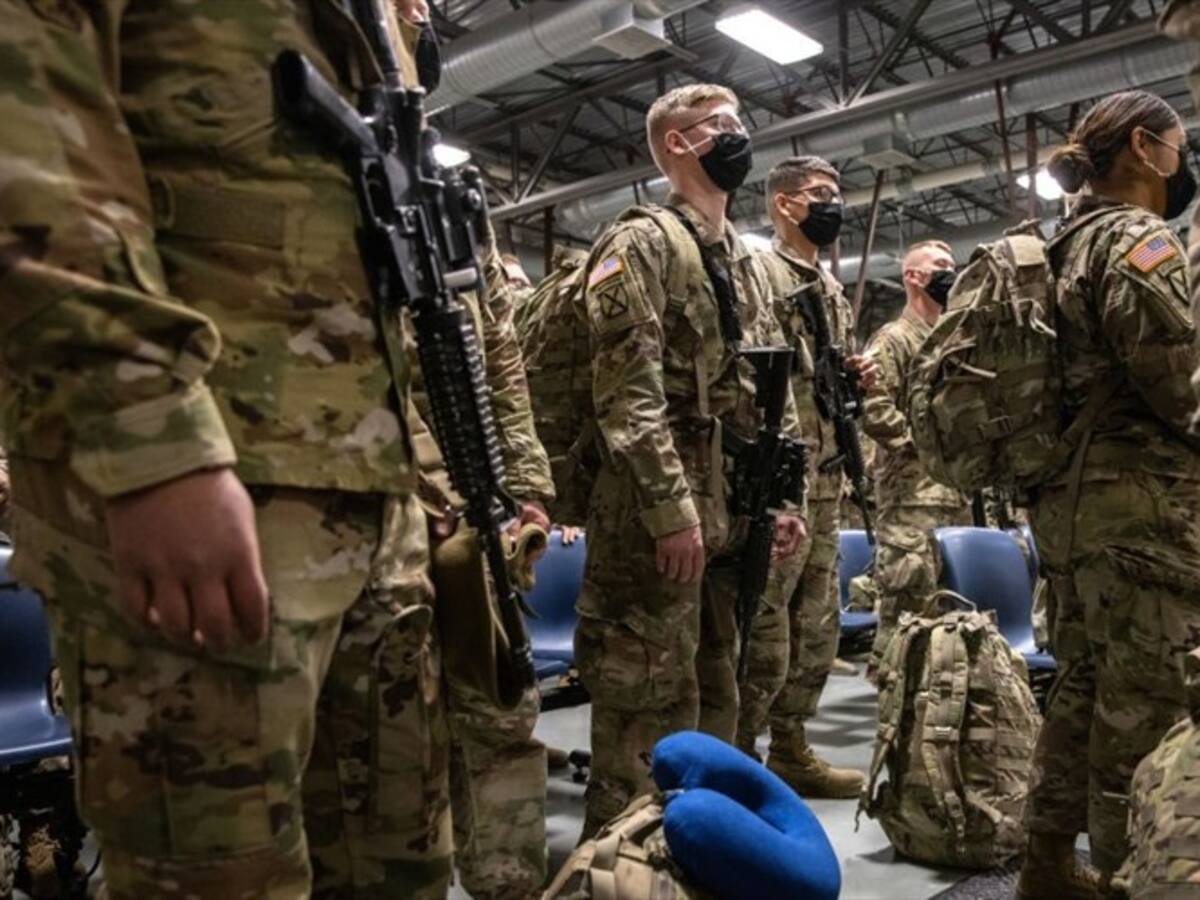 Joe Biden cometió dos errores al retirar las tropas de Afganistán: Mark Jacobson