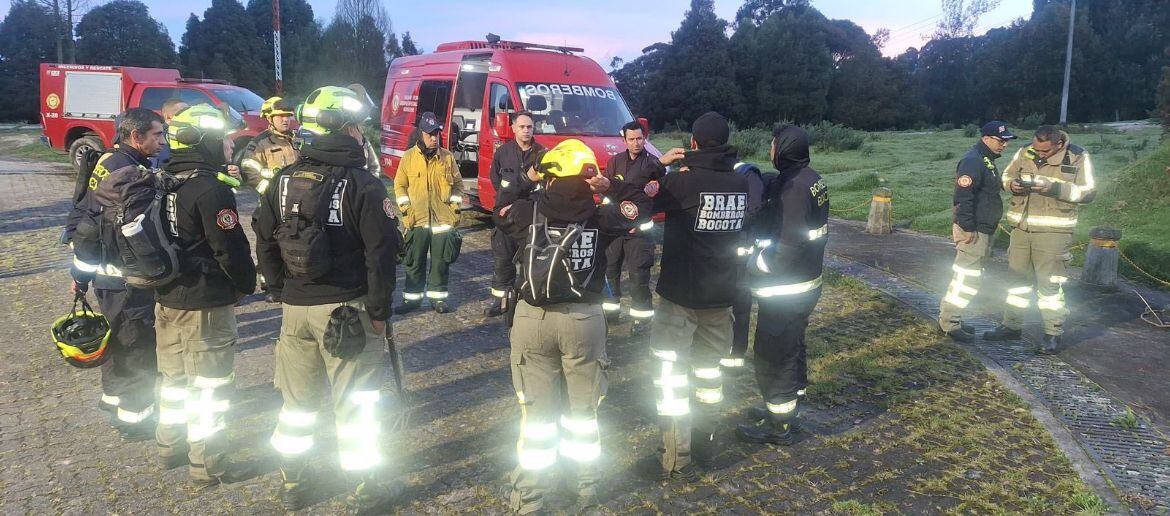 Cinco personas fueron rescatadas en el cerro de Monserrate en este Jueves y Viernes Santo. Foto: Bomberos Bogotá.