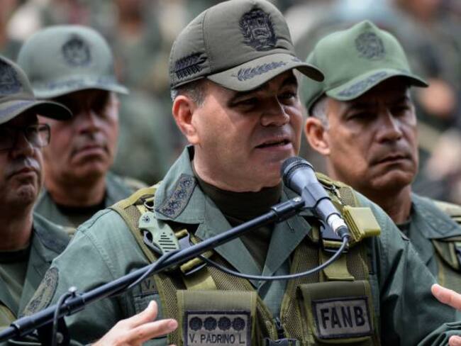 Venezuela niega que en su territorio existan campamentos de grupos armados colombianos