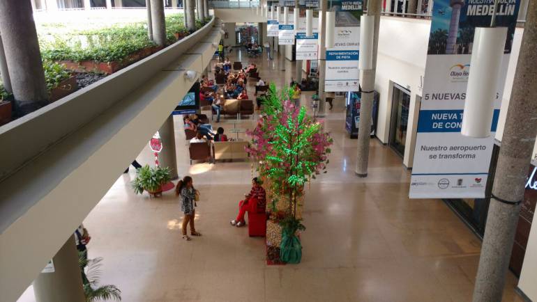 Este es el panorama este viernes 8 de enero en el aeropuerto Olaya Herrera.