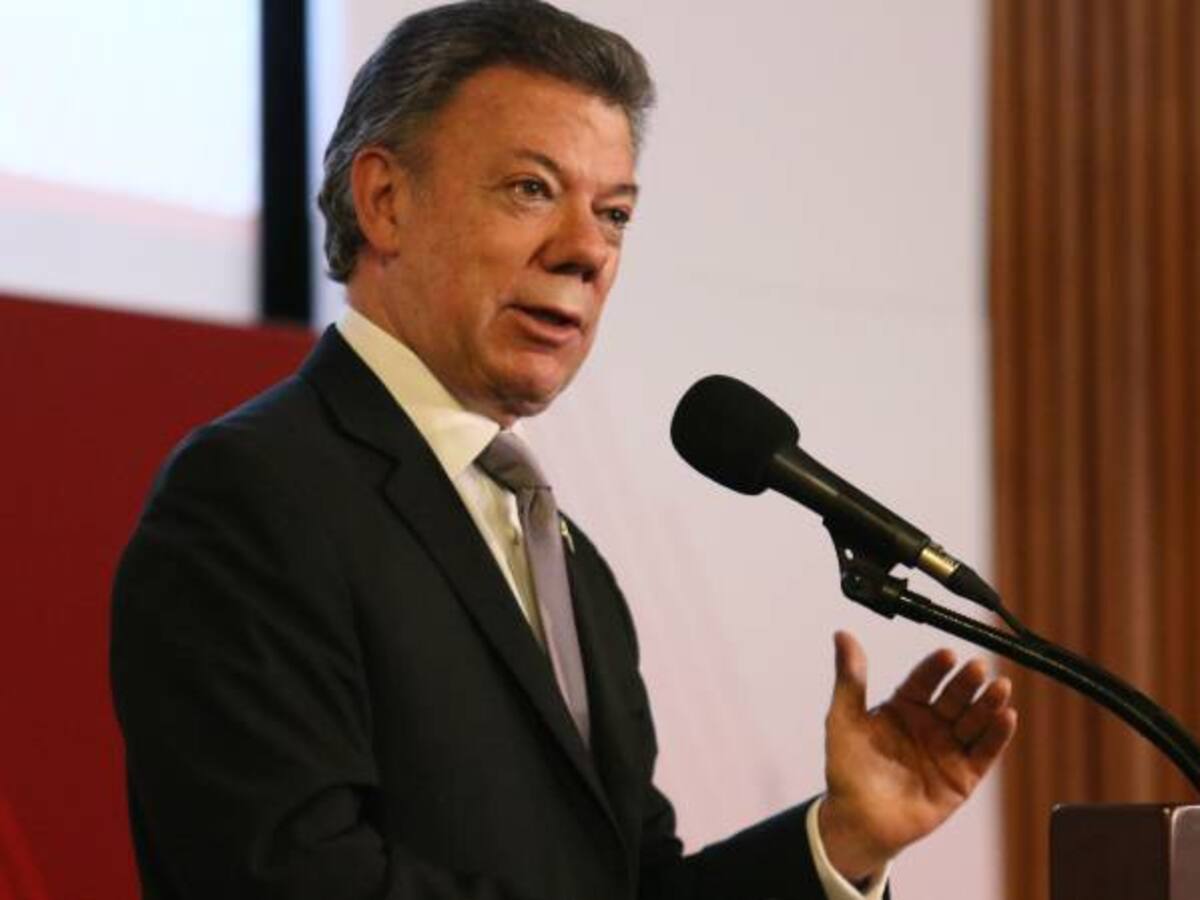 A votar por los más honestos, pide Santos a los colombianos