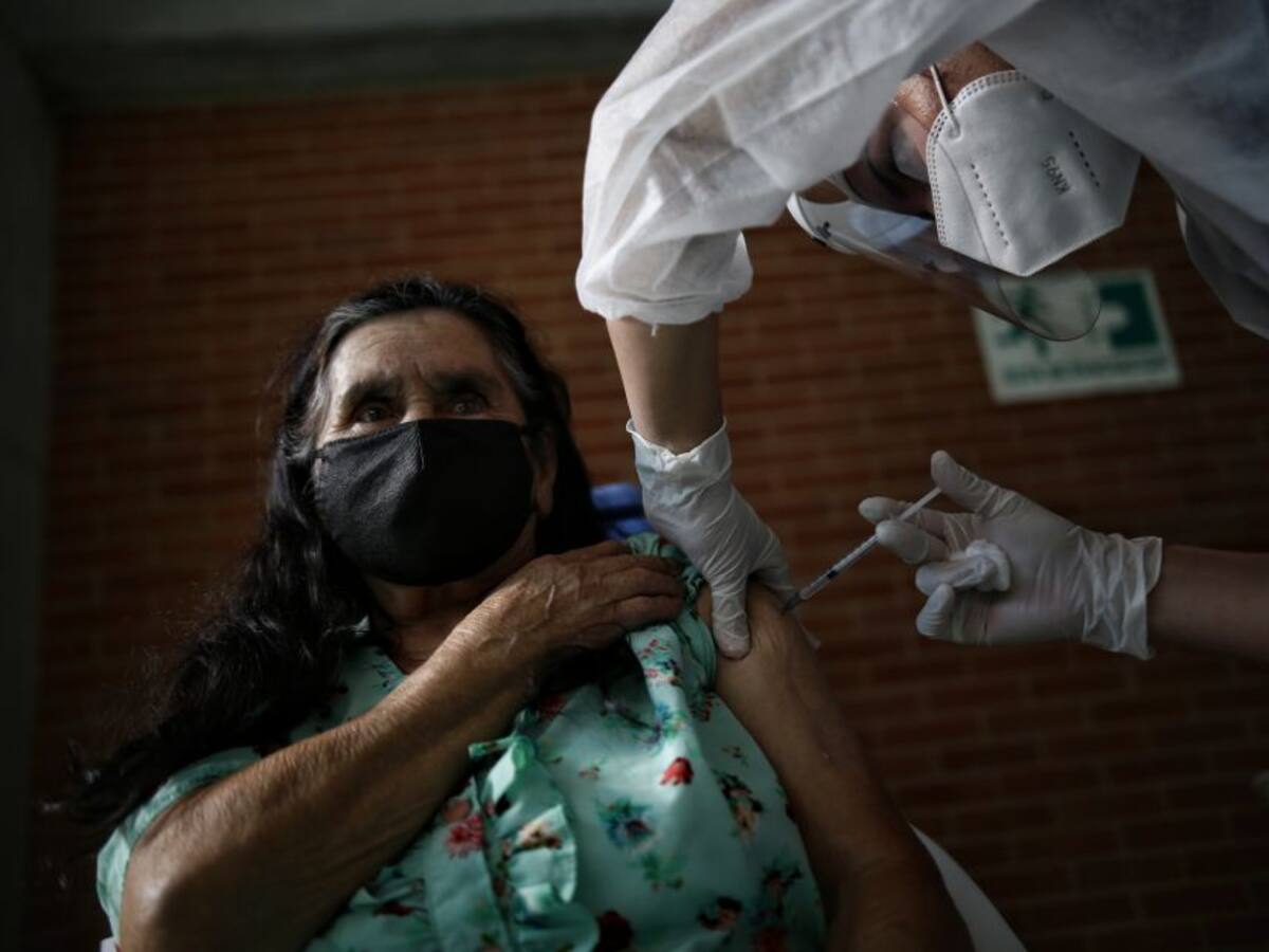 COVID-19 en Colombia: este lunes se reportaron 23.177 casos nuevos