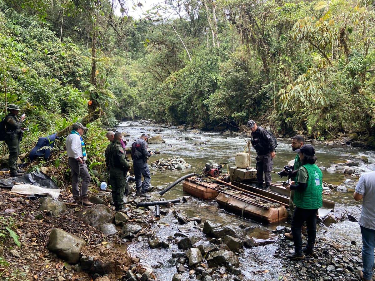 Megaoperativo contra la minería criminal en Mistrató, Risaralda, deja varias capturas