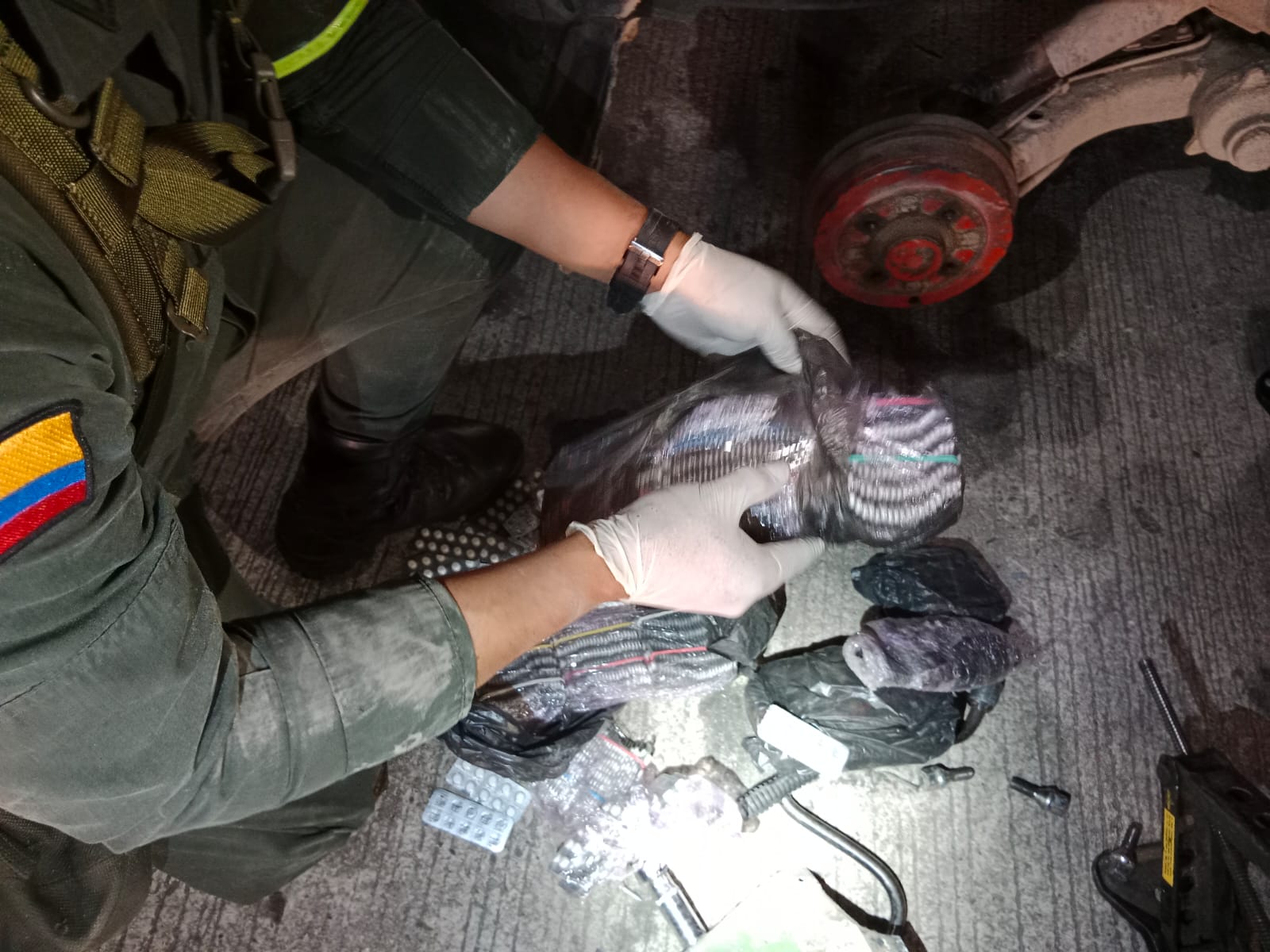 El Rivotril contiene clonazepam que hace parte de las sustancias psicotrópicas.