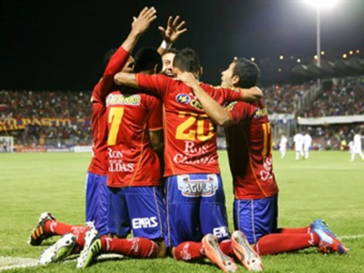 Deportivo Pasto salvó el empate en casa ante Santa Fe que cedió el liderato