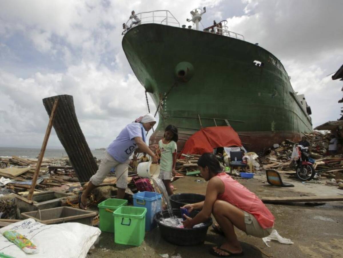 Aspectos de las zonas devastadas por el tifón que durante el fin de semana azotó a Filipinas, hecho que movió a la comunidad internacional a enviar ayuda a millones de afectados.