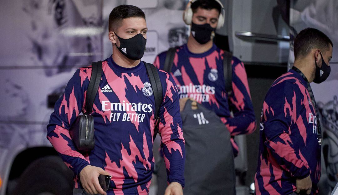 Jovic fue adquirido del Frankfurt por el Real Madrid a cambio de 60 millones de euros.