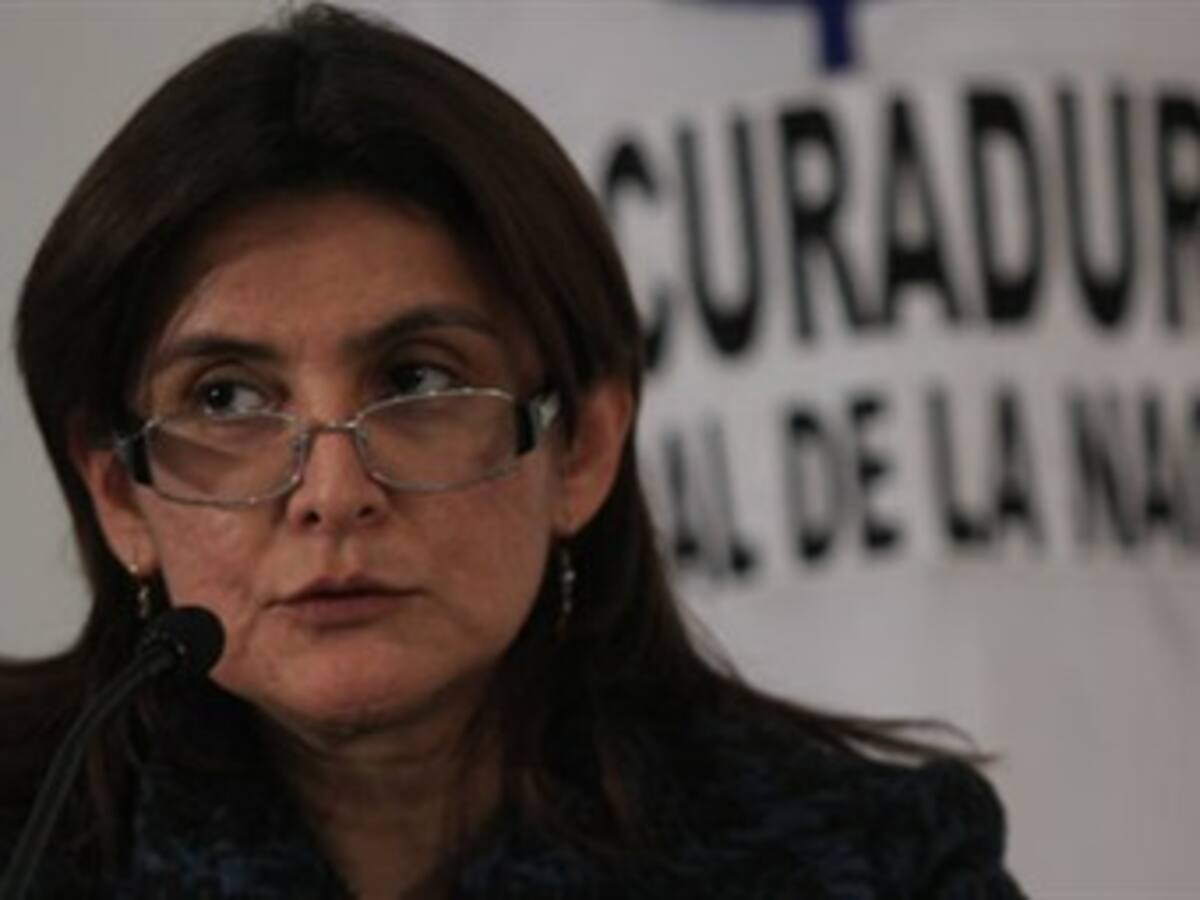 Anuncian duras sanciones a servidores públicos que participan en política