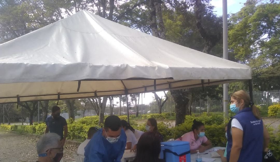 Vacunación COVID-19 