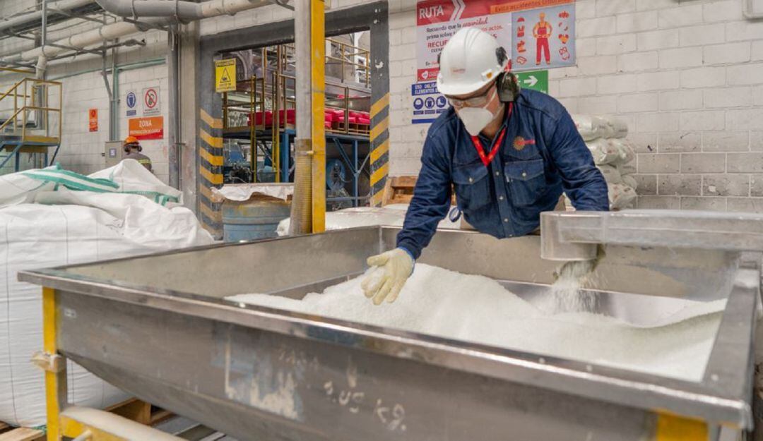 Desde la industria plástica se ofrecen soluciones para evitar la proliferación de microrganismos como virus y bacterias sobre superficies