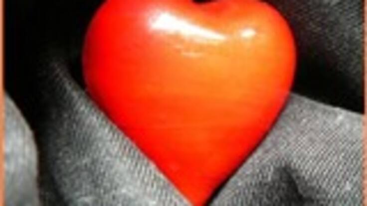 Las almas gemelas, la media naranja, el príncipe azul, el amor a primera vista y otros mitos románticos, cuestionados por dos expertas mexicanas