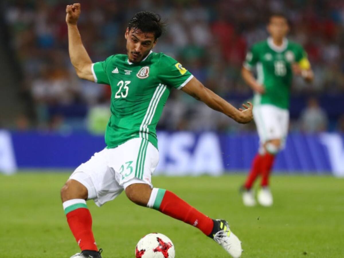 Santa Fe no descarta al defensa mexicano Oswaldo Alanís