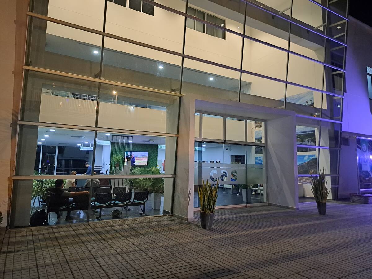 ¿Qué pasa con la elección del director de la CAS? Mauricio Aguilar sostuvo reunión privada