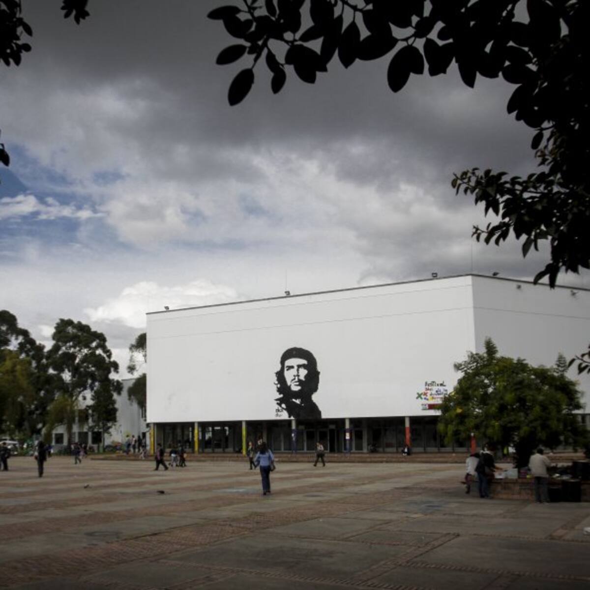 Los carteles de reclutamiento en Universidad Nacional serían de frentes de disidencias FARC: Torres