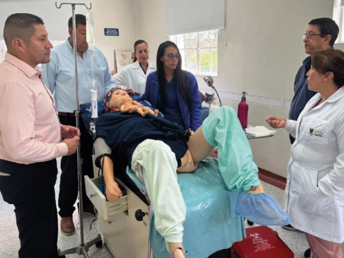 Hospital Universitario de La Samaritana toma como referencia laboratorio clínico de la UPTC