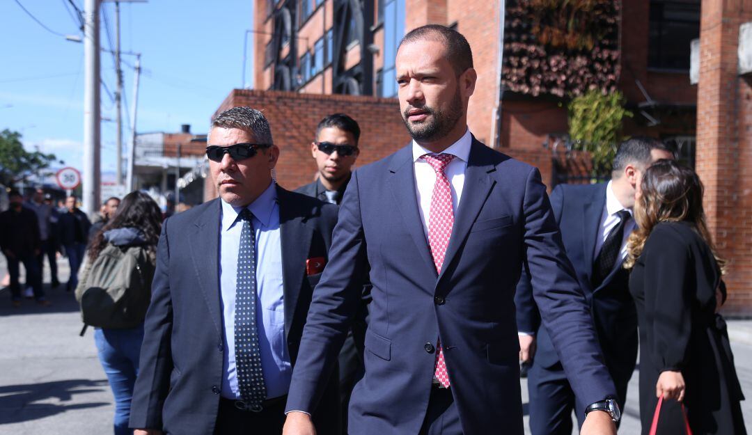 Abogado Diego Cadena, investigado por presunta compra de testigos y fraude procesal para beneficiar a se ex jefe Álvaro Uribe Vélez