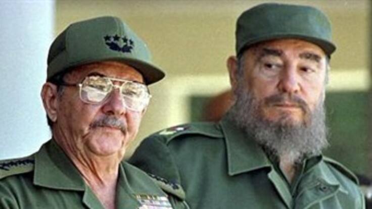 Raúl Castro se propone defender socialismo y evitar regreso del capitalismo