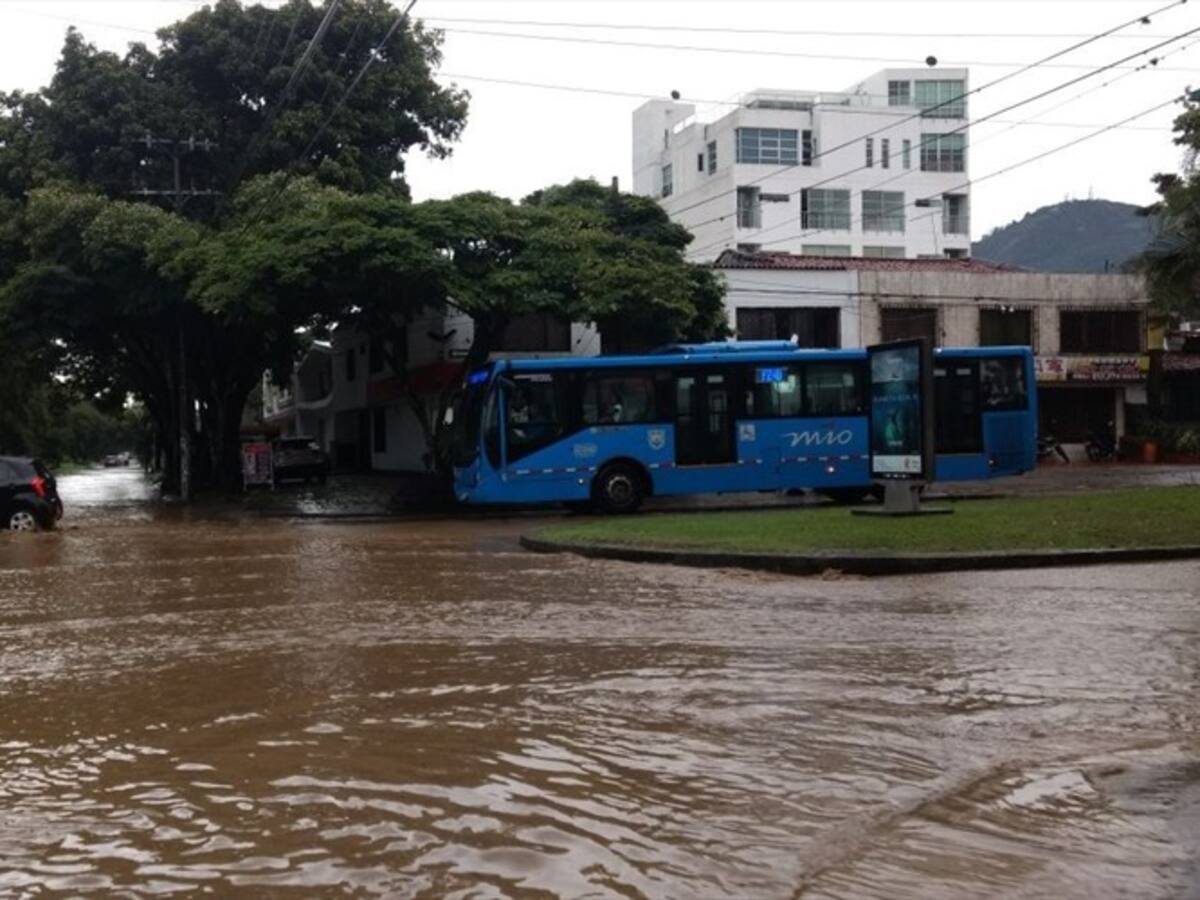 Fuertes lluvias vuelven a provocar emergencias en Cali