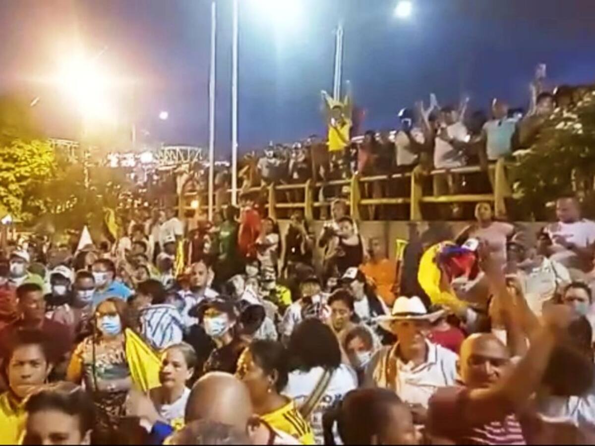 Cartagena celebró con caravanas victoria de Gustavo Petro