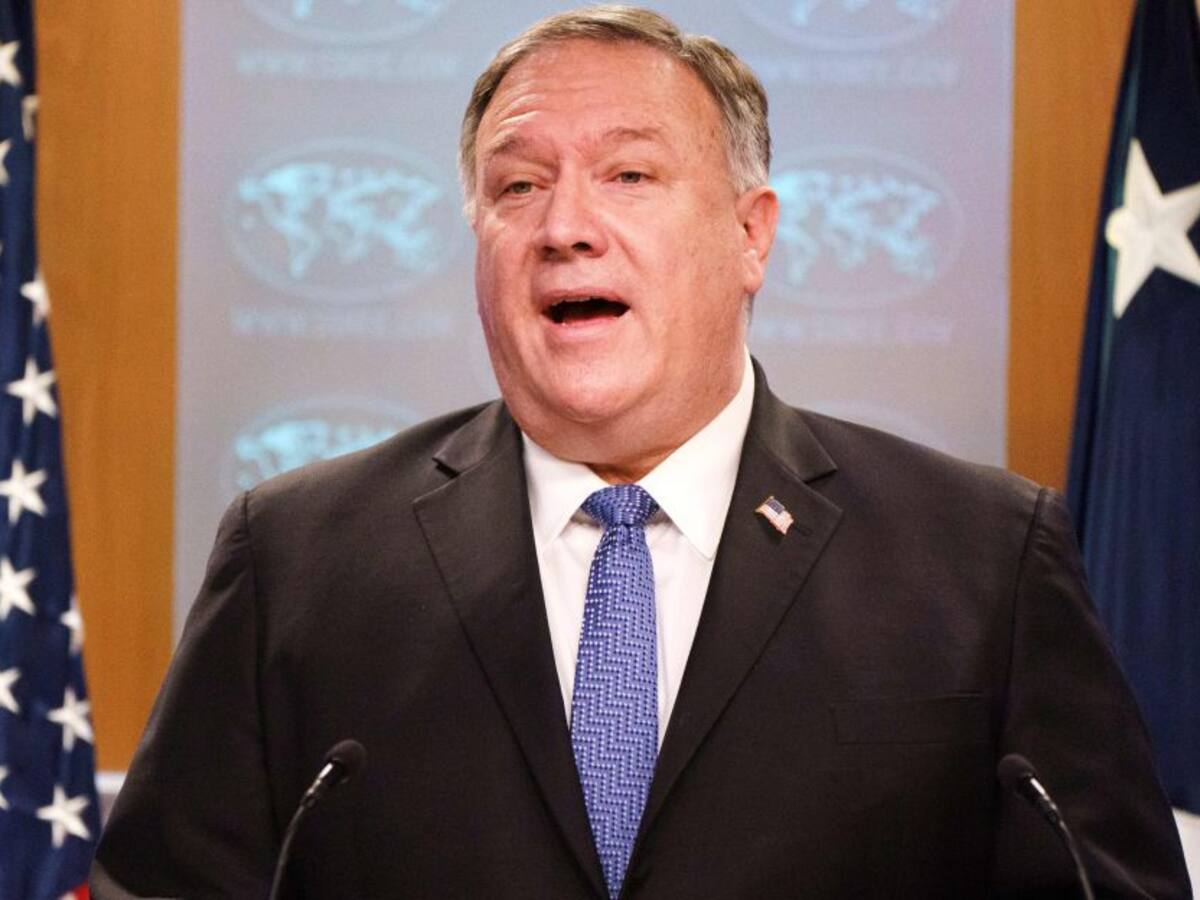 Castigan a periodista por hacerle preguntas difíciles a Pompeo