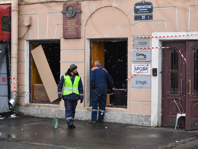 Cafetería en San Petersburgo donde ocurrió la explosión que causó la muerte de un bloguero progobierno. 
(Foto: OLGA MALTSEVA/AFP via Getty Images)