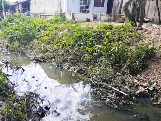 Denuncian presunta contaminación con químicos hacia la Bahía de Cartagena