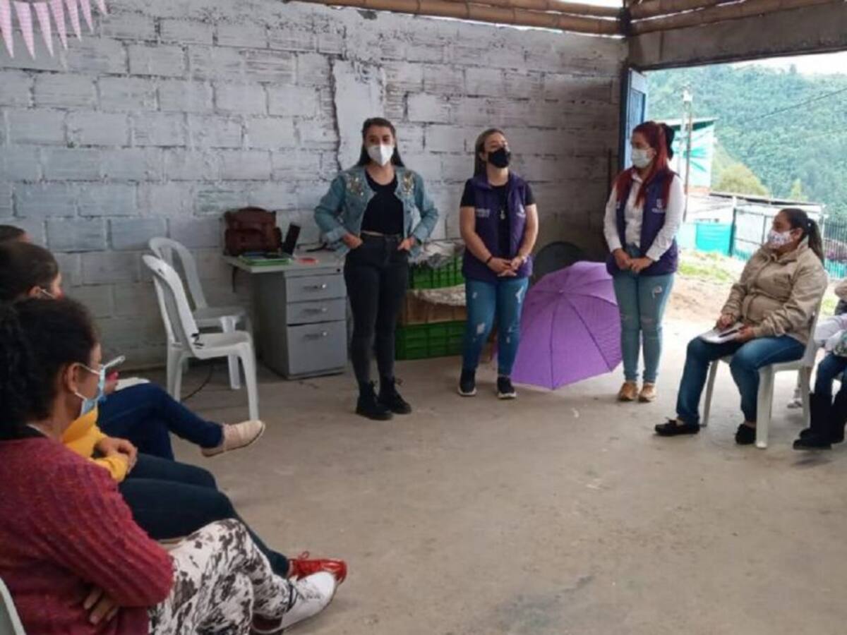 Insumos agrícolas para los productores rurales de Manizales